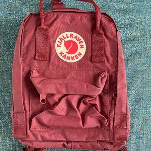 Kanken Fjallraven Small Water-Resistant Backpack
